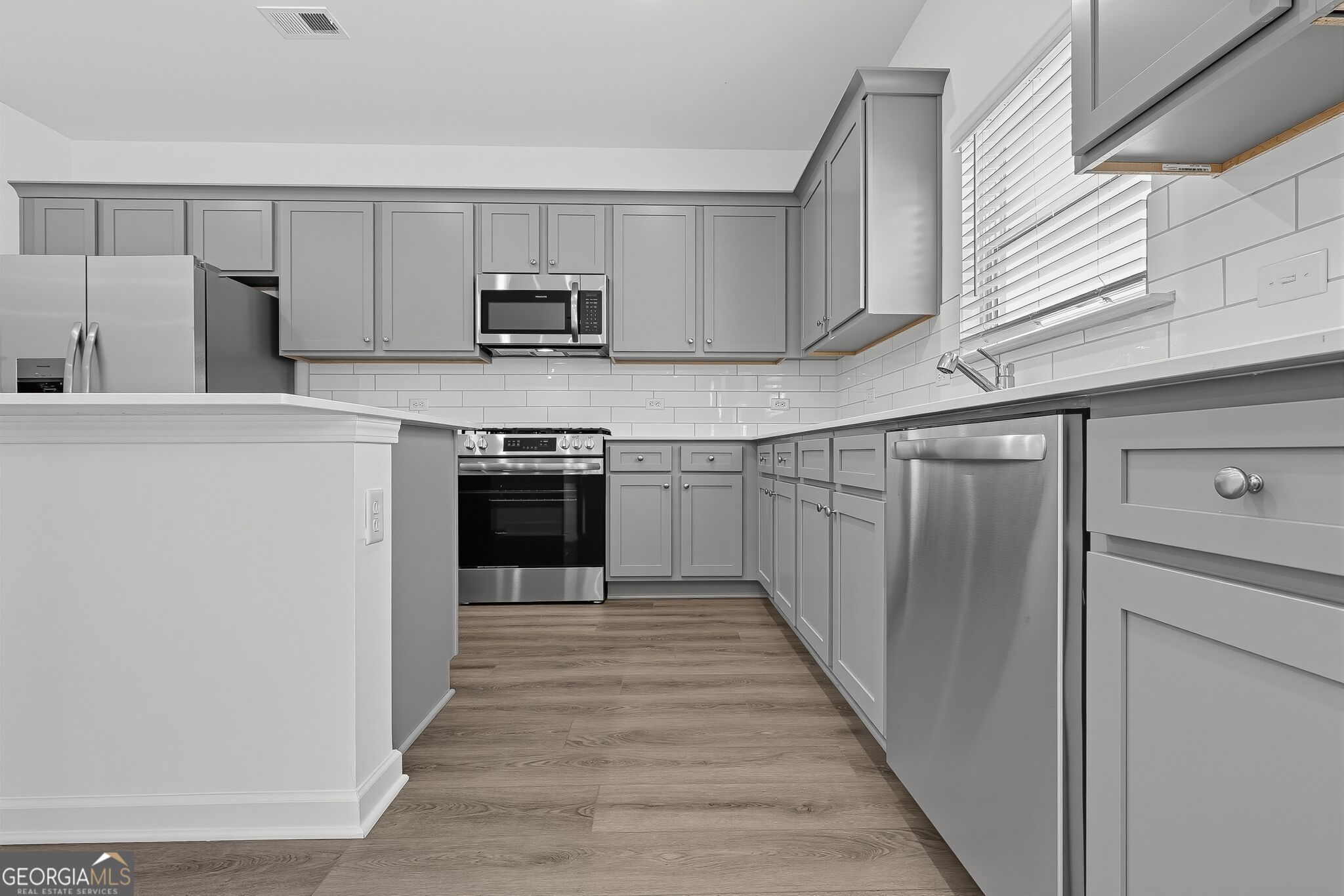 3875 Breton Cove Property Photo 15
