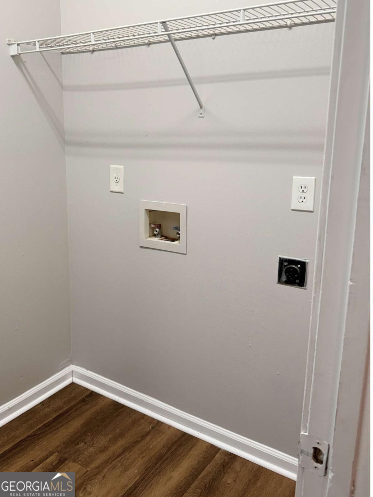 203 Kingfisher Point Property Photo 14