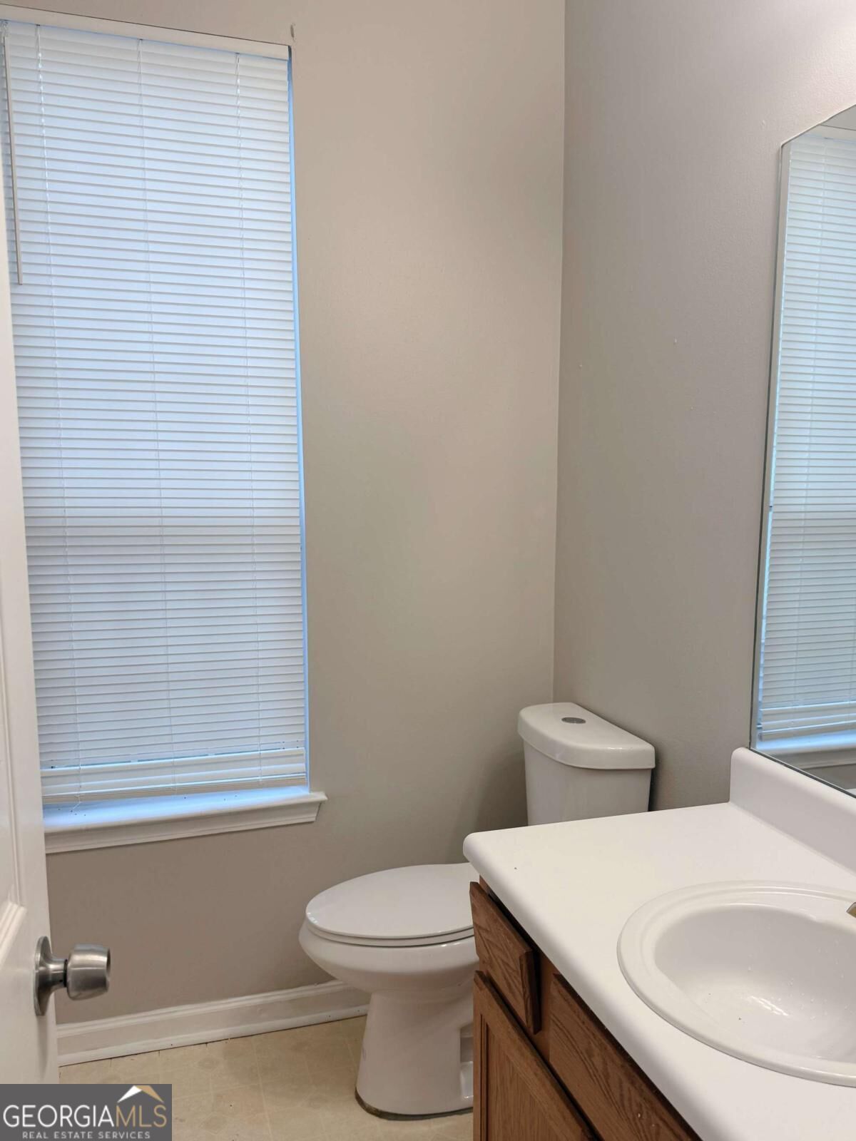 203 Kingfisher Point Property Photo 16