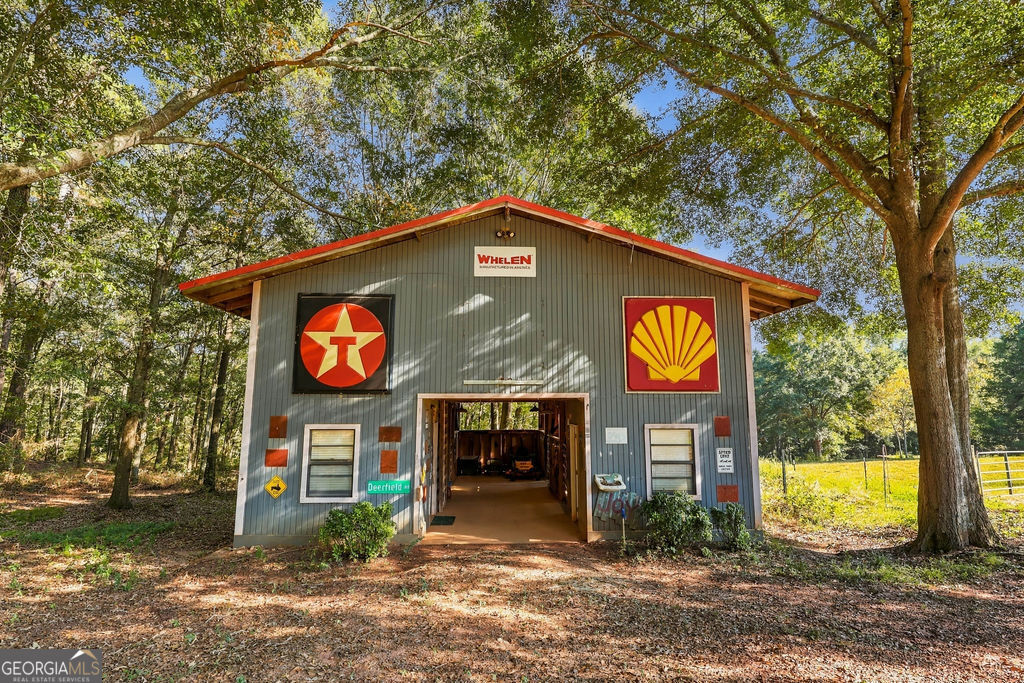 2459 Bear Creek Road Property Photo 4