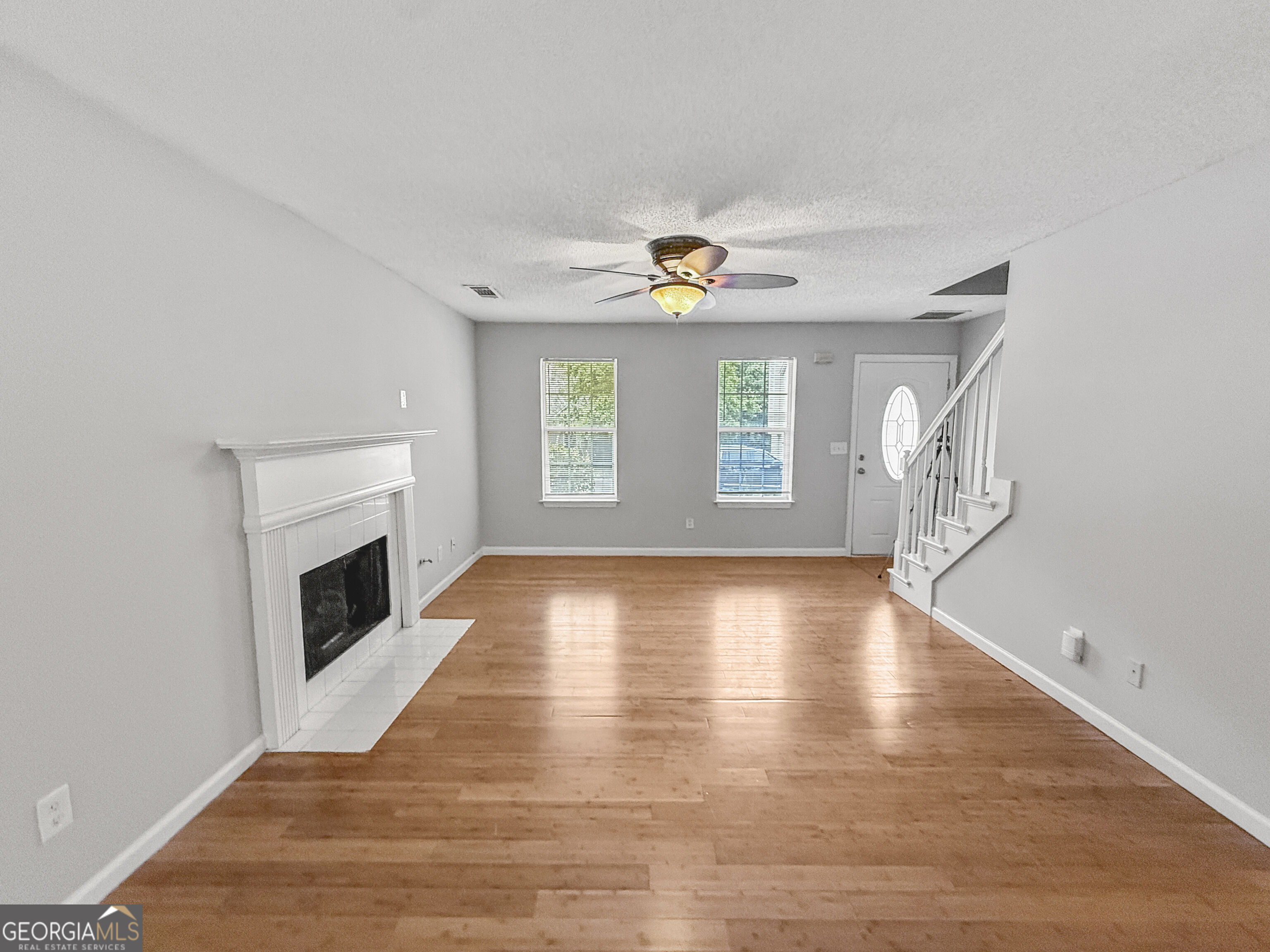 10867 Knotty Pine Place Property Photo 2