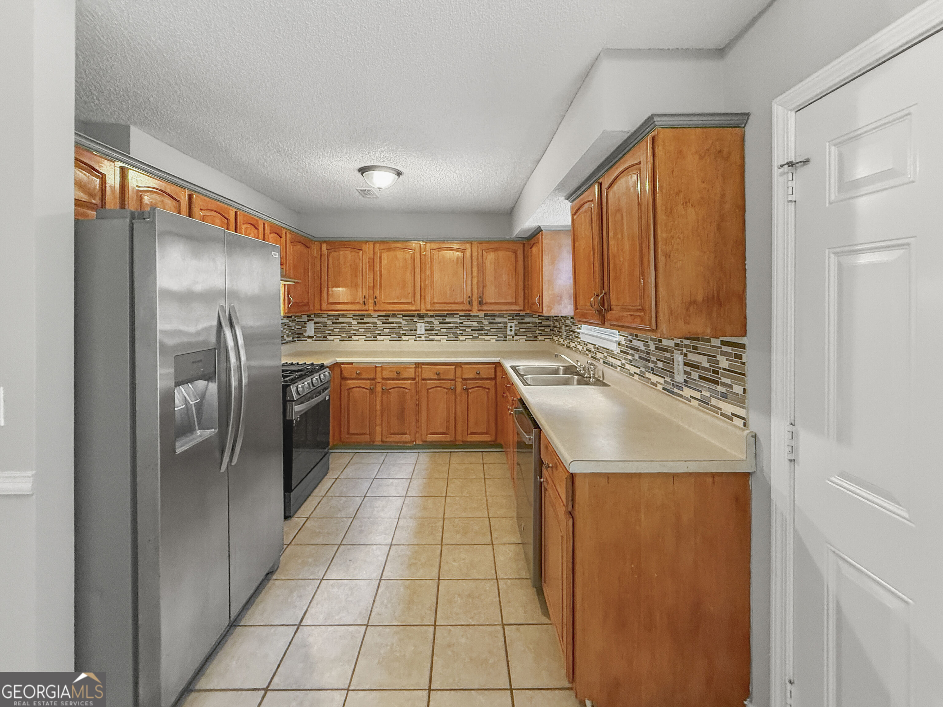 10867 Knotty Pine Place Property Photo 4