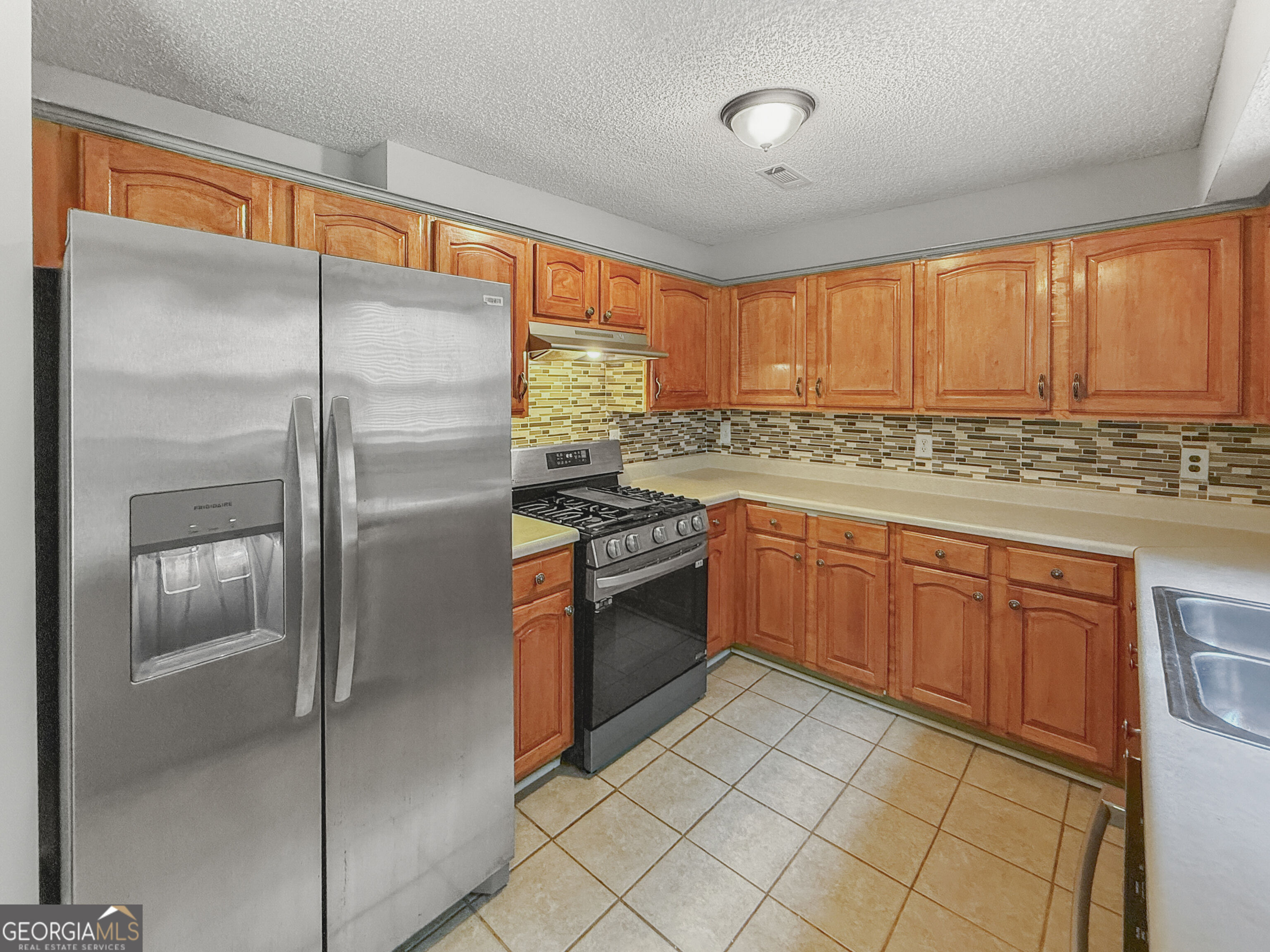 10867 Knotty Pine Place Property Photo 5