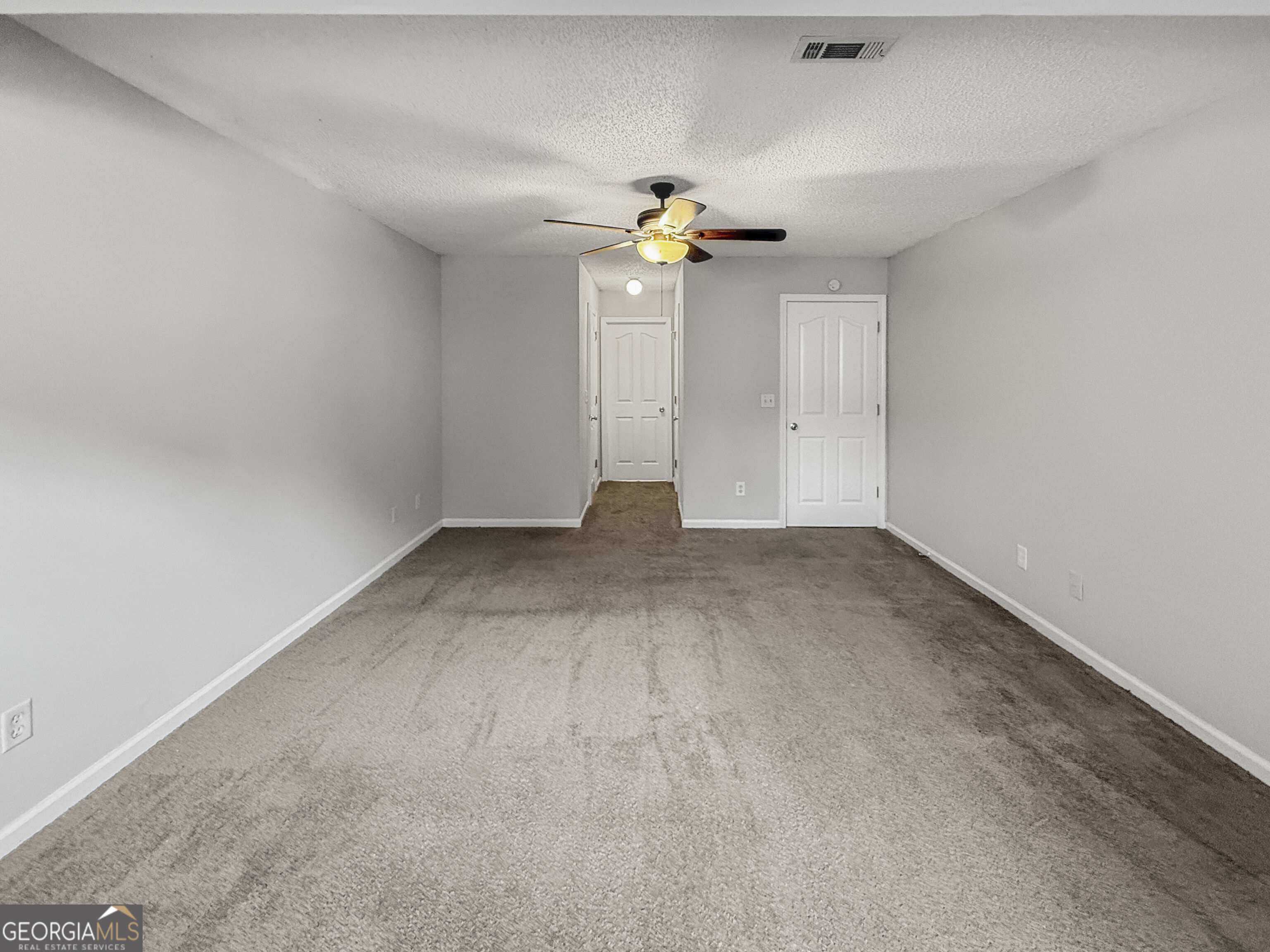 10867 Knotty Pine Place Property Photo 8