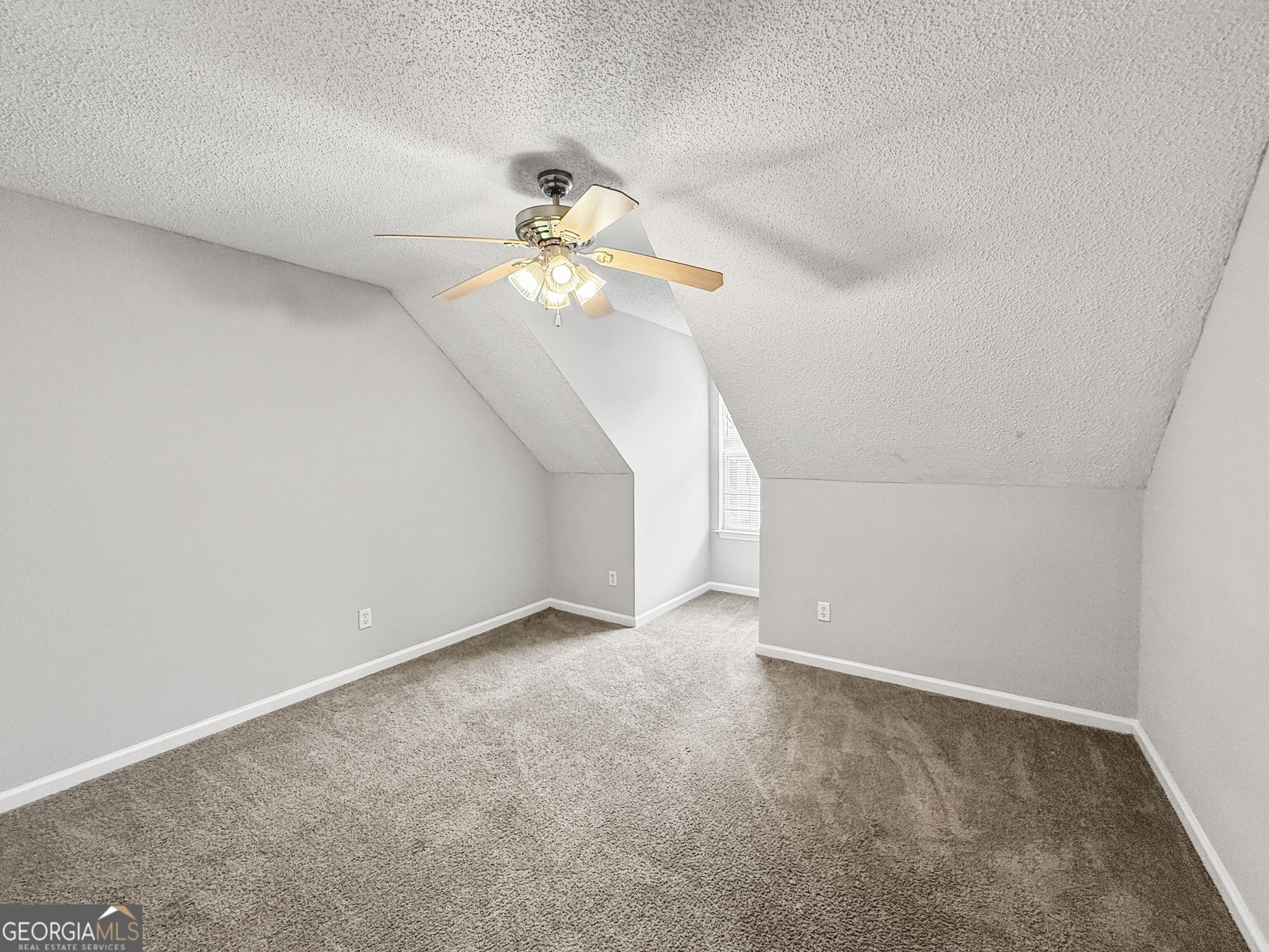 10867 Knotty Pine Place Property Photo 11