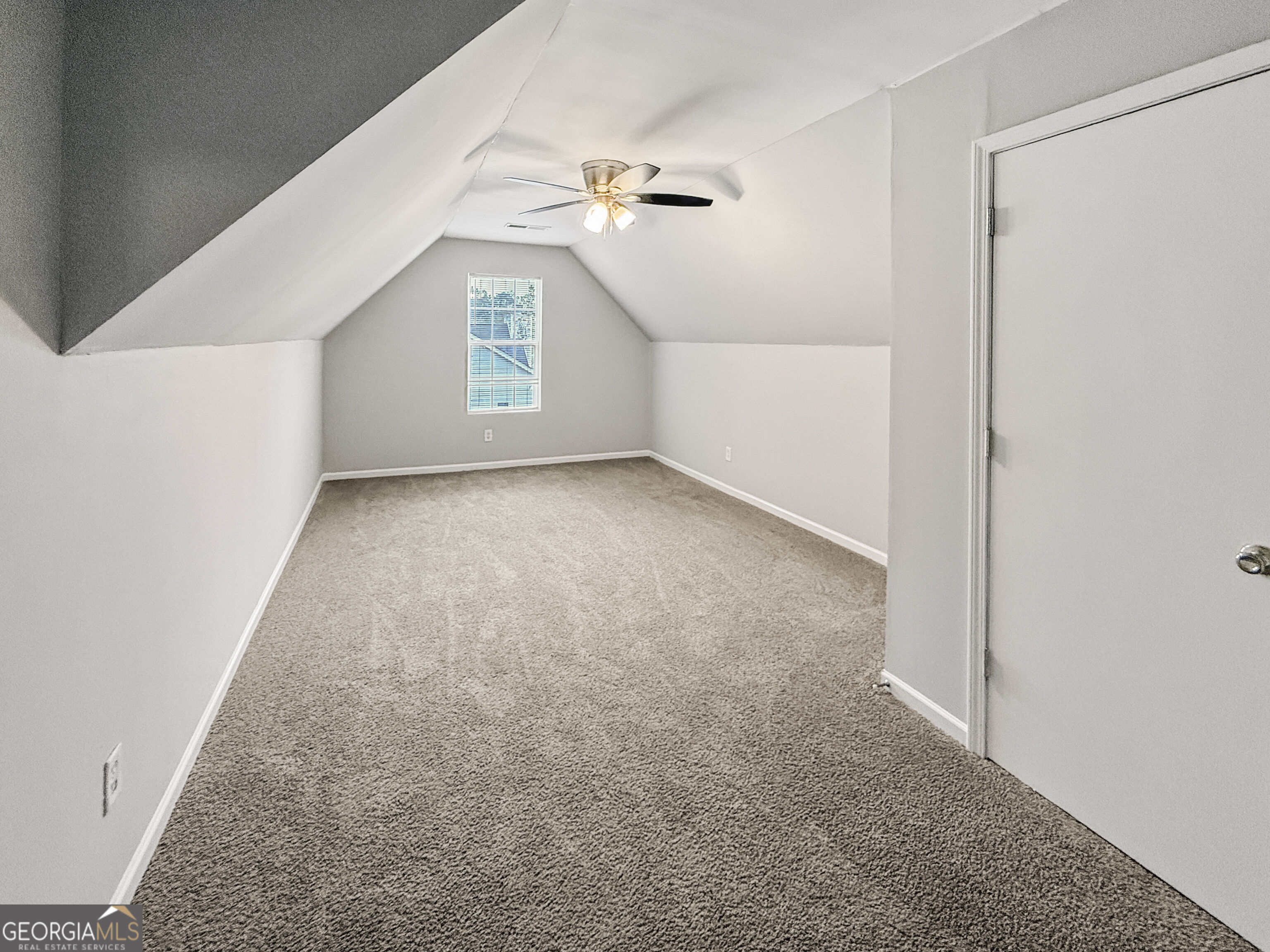 10867 Knotty Pine Place Property Photo 12