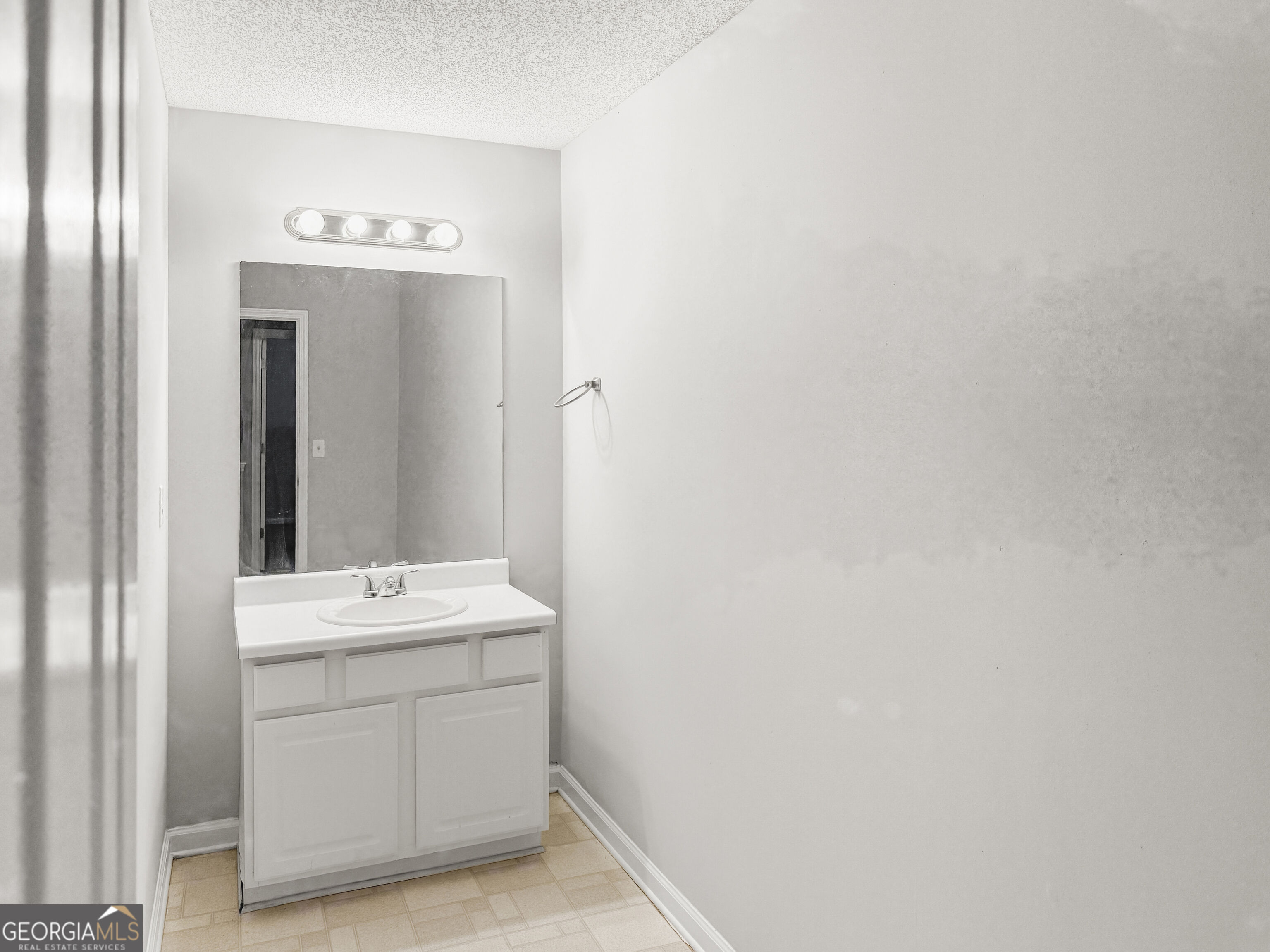 10867 Knotty Pine Place Property Photo 15