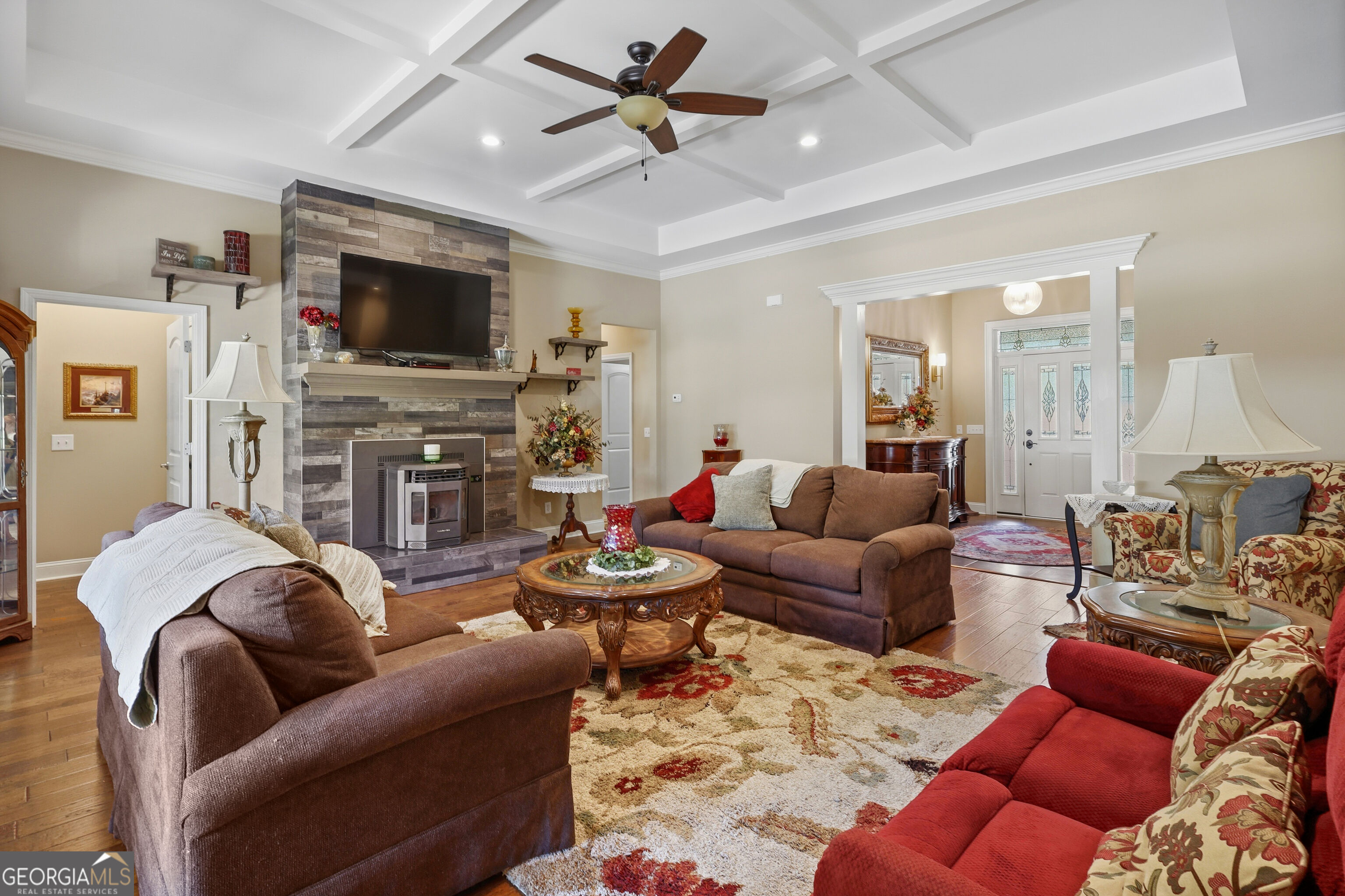 255 Rogers Circle Property Photo 4