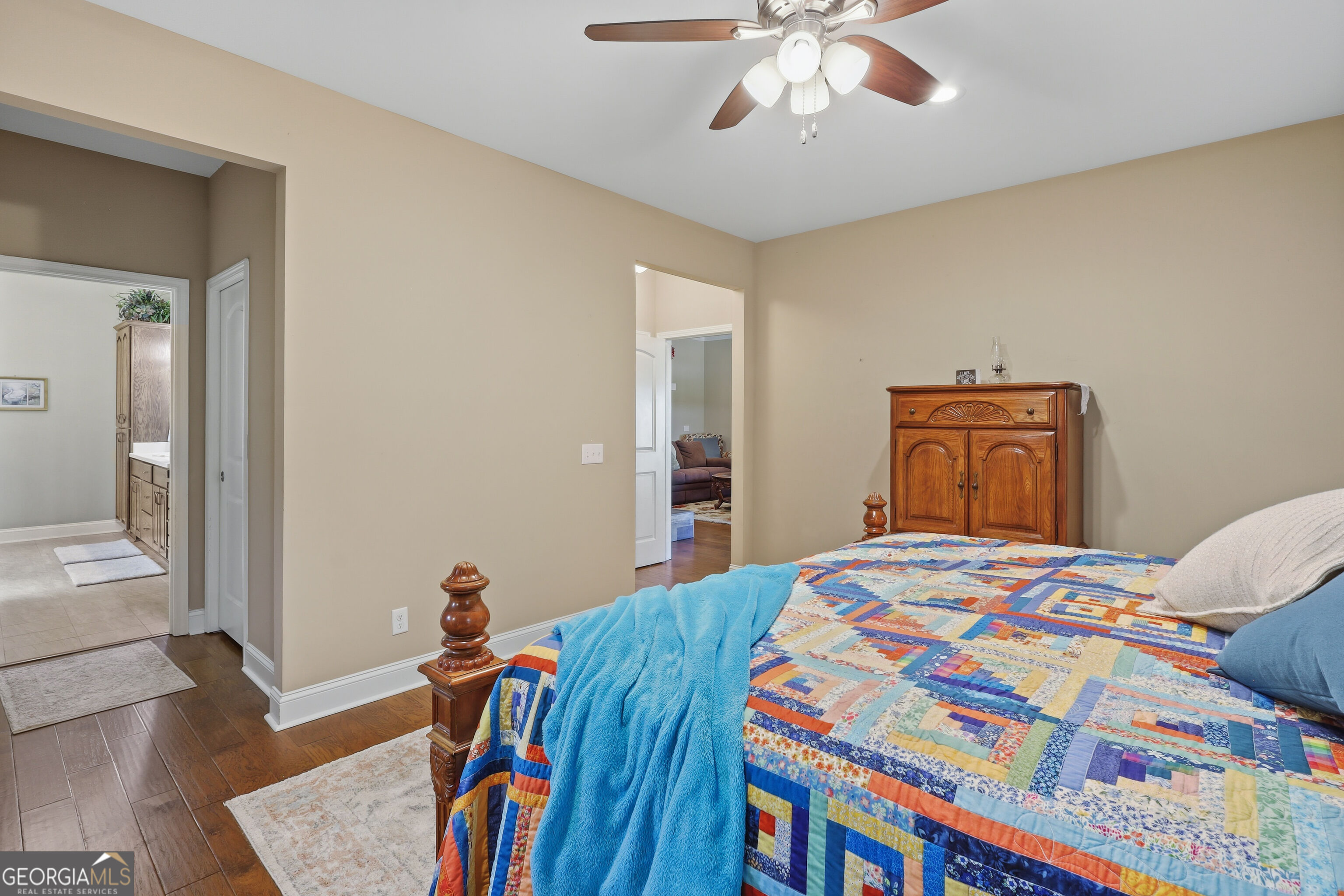 255 Rogers Circle Property Photo 13