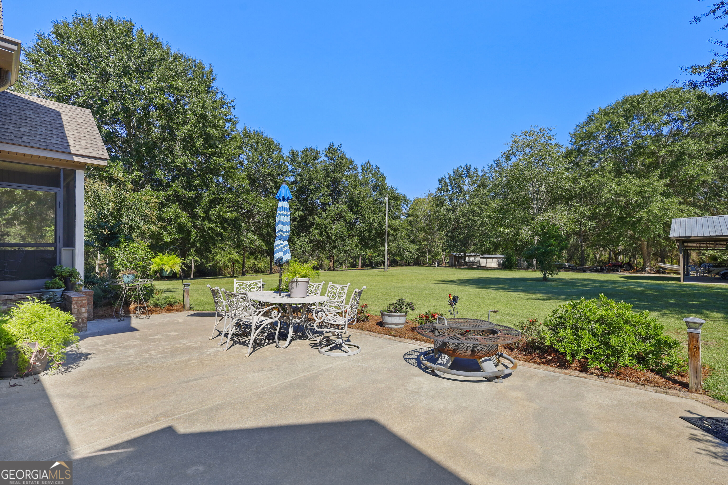 255 Rogers Circle Property Photo 28
