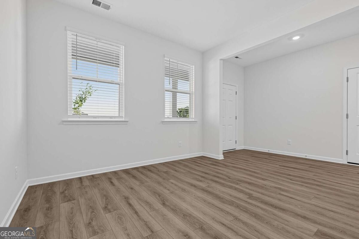 3874 Breton Cove Property Photo 3