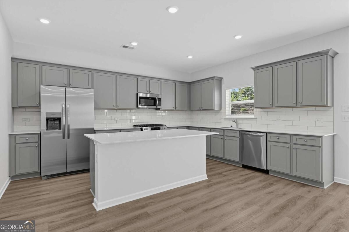 3874 Breton Cove Property Photo 12