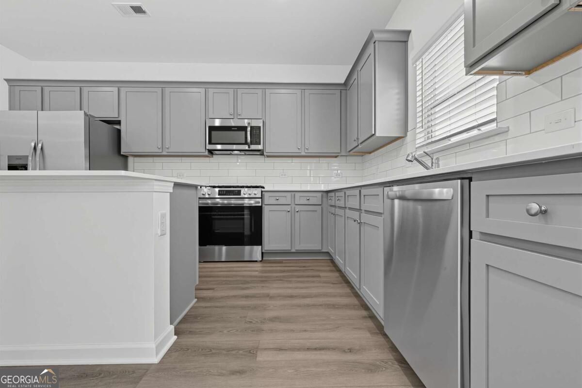 3874 Breton Cove Property Photo 13