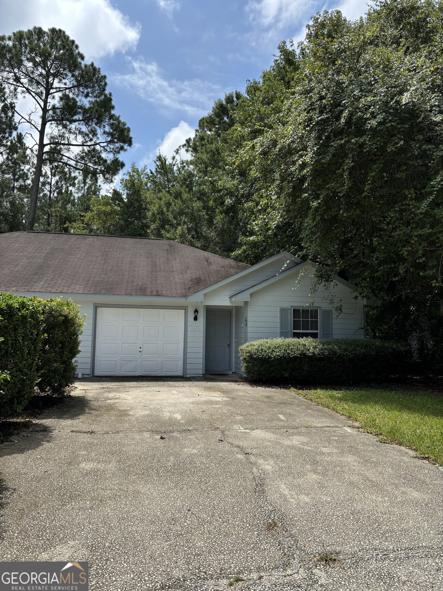 183 Talbot Court Property Photo 2