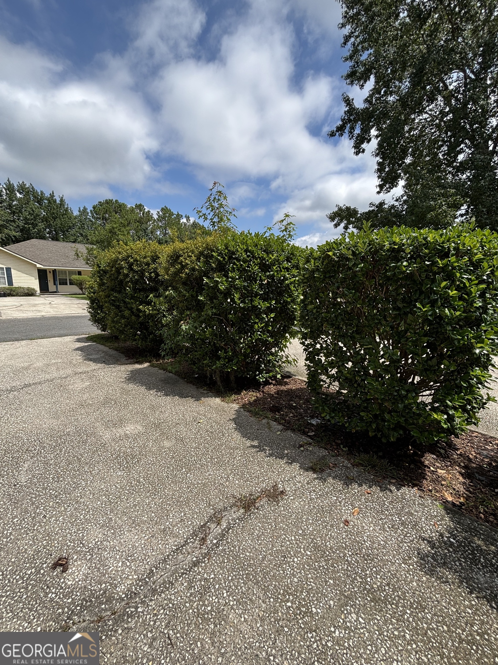 183 Talbot Court Property Photo 5