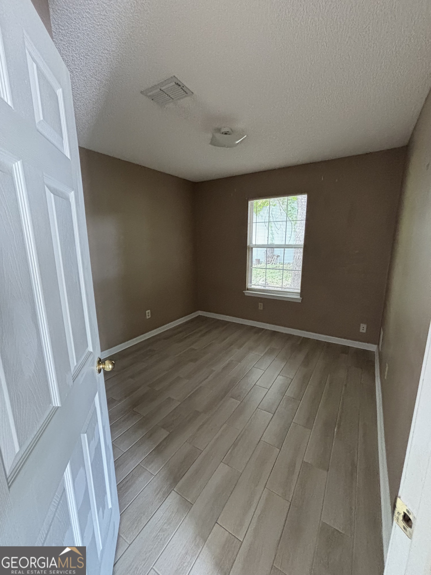 183 Talbot Court Property Photo 12