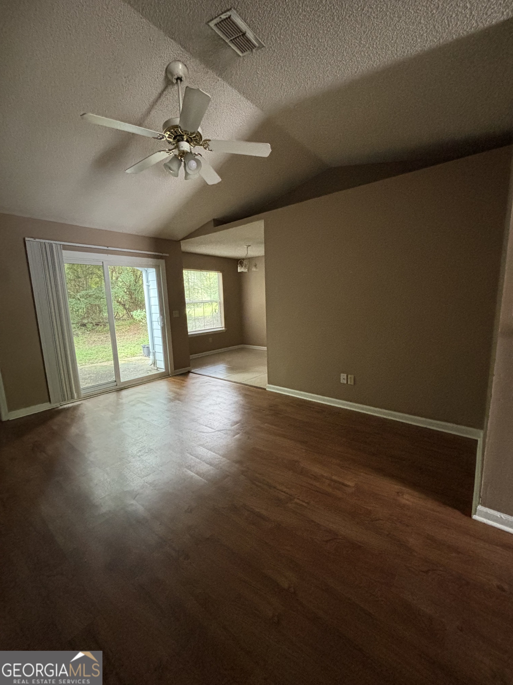183 Talbot Court Property Photo 20