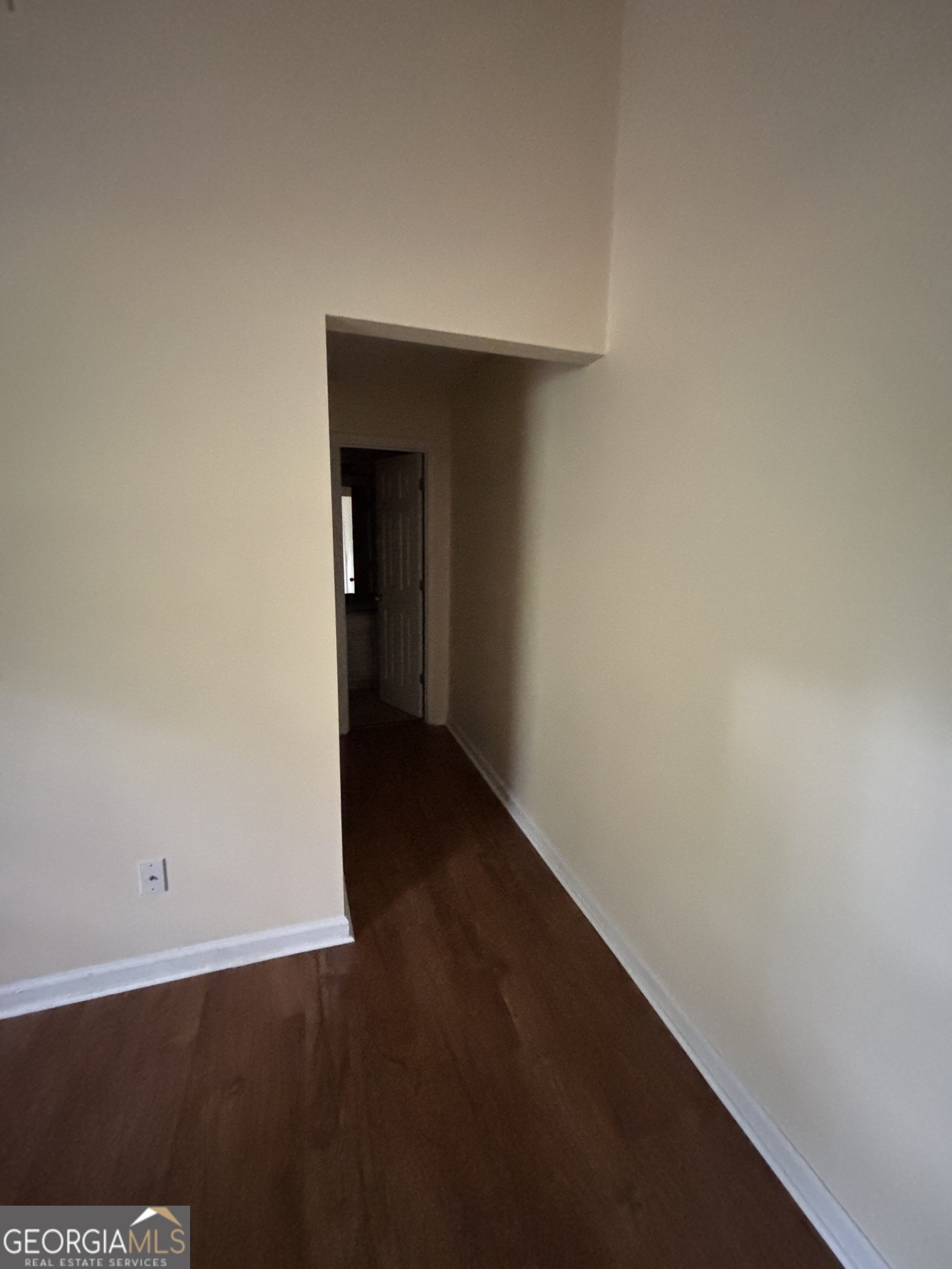 183 Talbot Court Property Photo 23