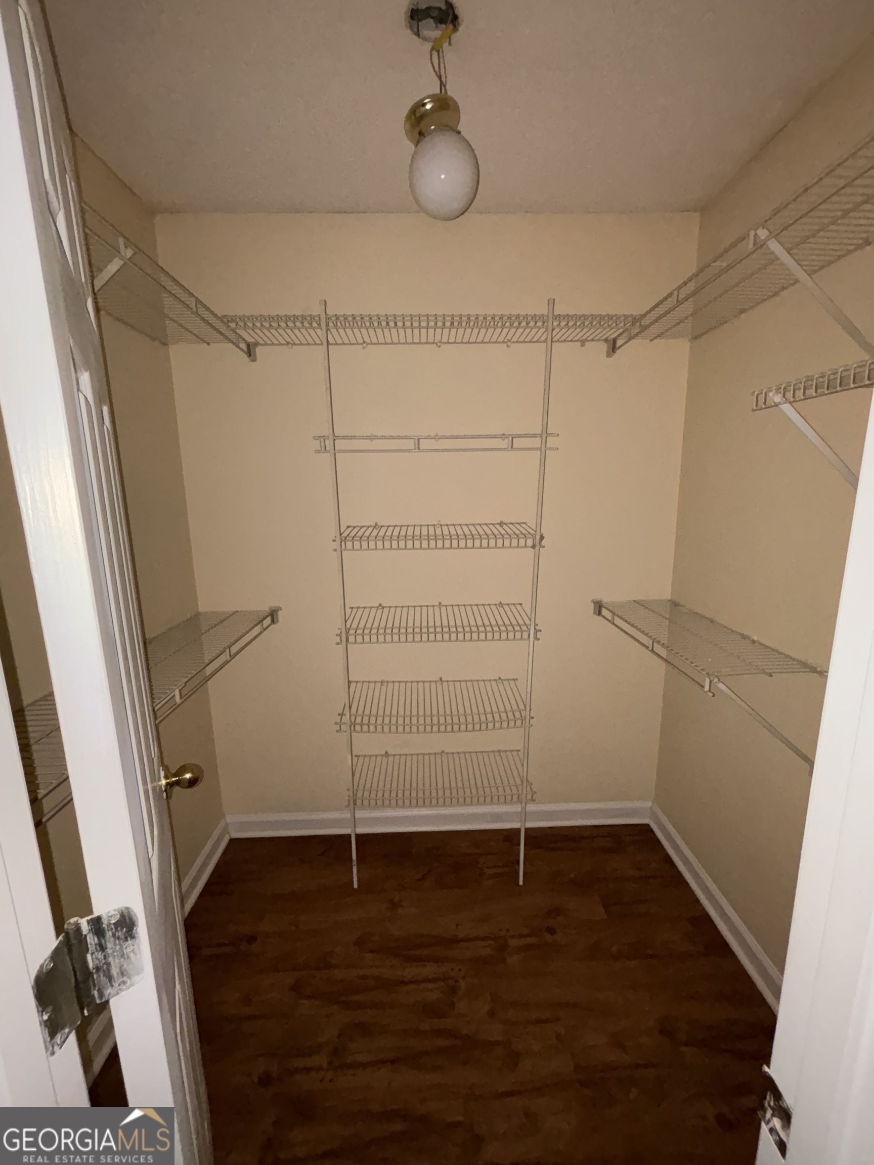 183 Talbot Court Property Photo 26
