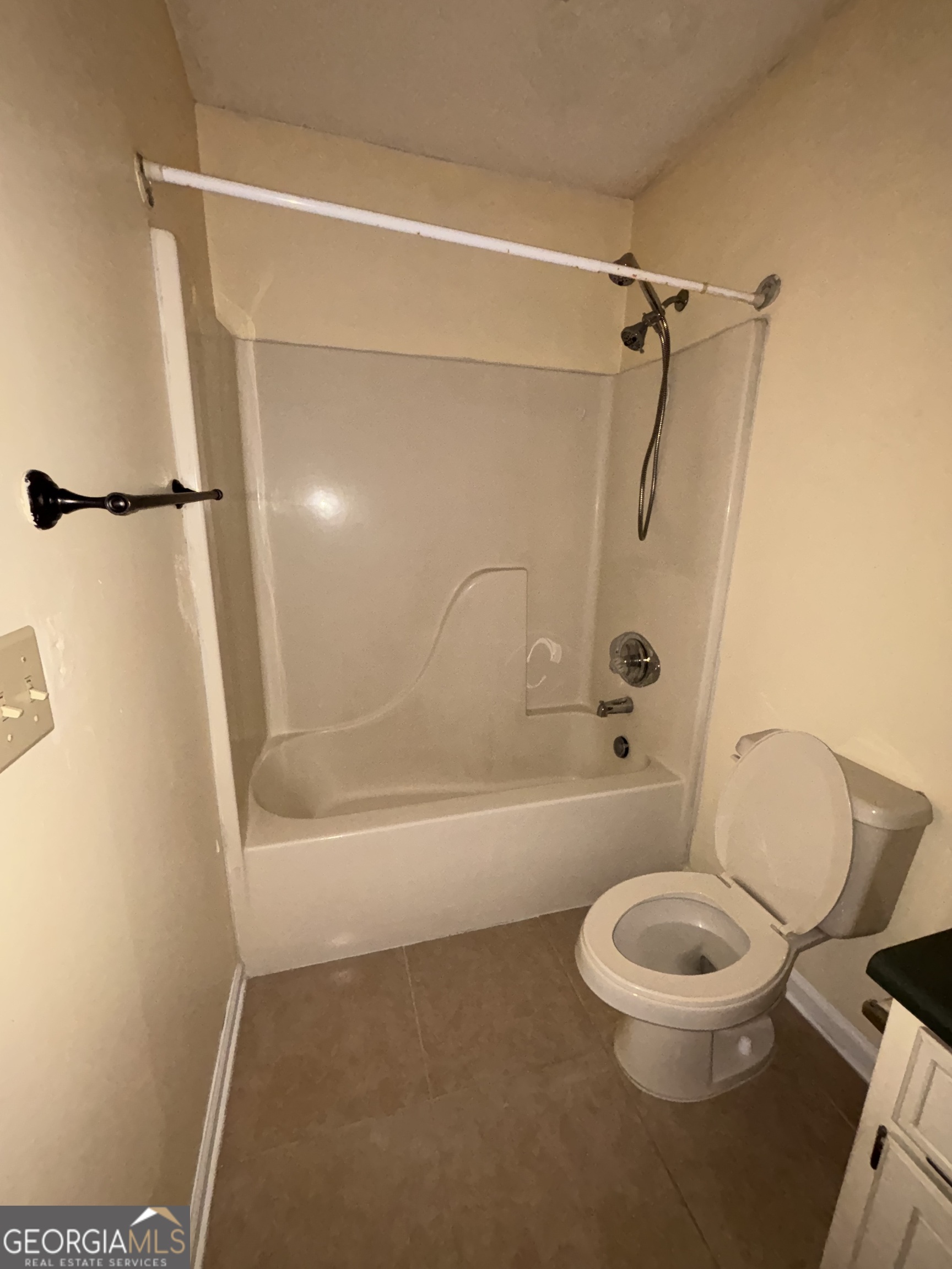 183 Talbot Court Property Photo 27