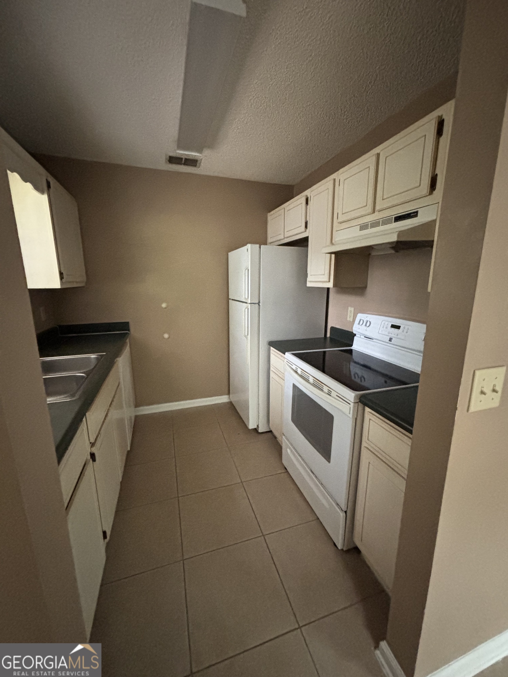 183 Talbot Court Property Photo 35