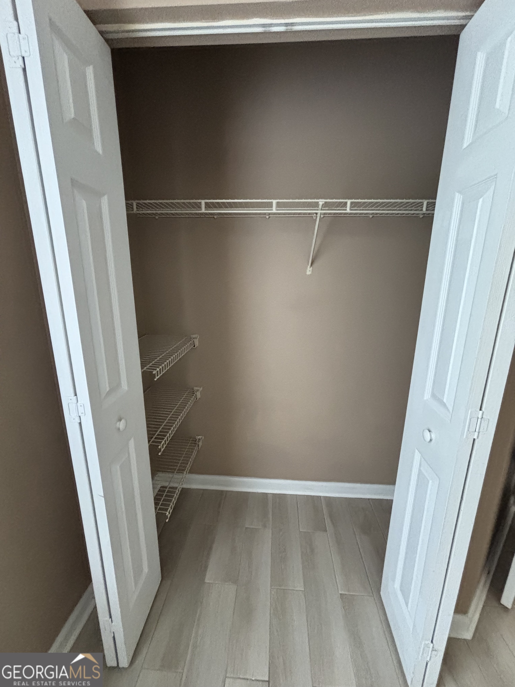 183 Talbot Court Property Photo 37