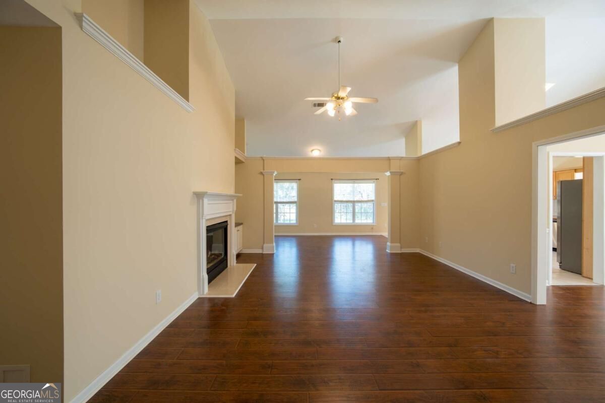 540 Groveland Parkway Property Photo 4