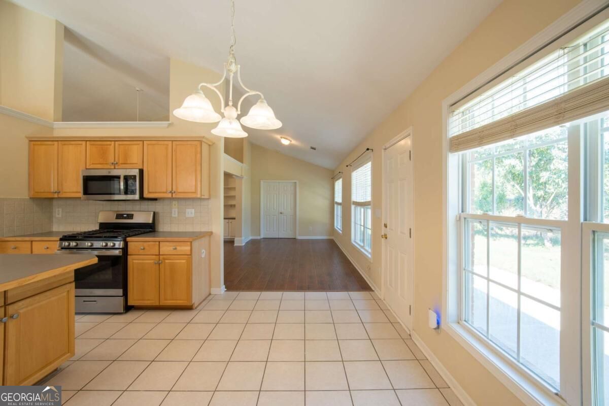 540 Groveland Parkway Property Photo 15
