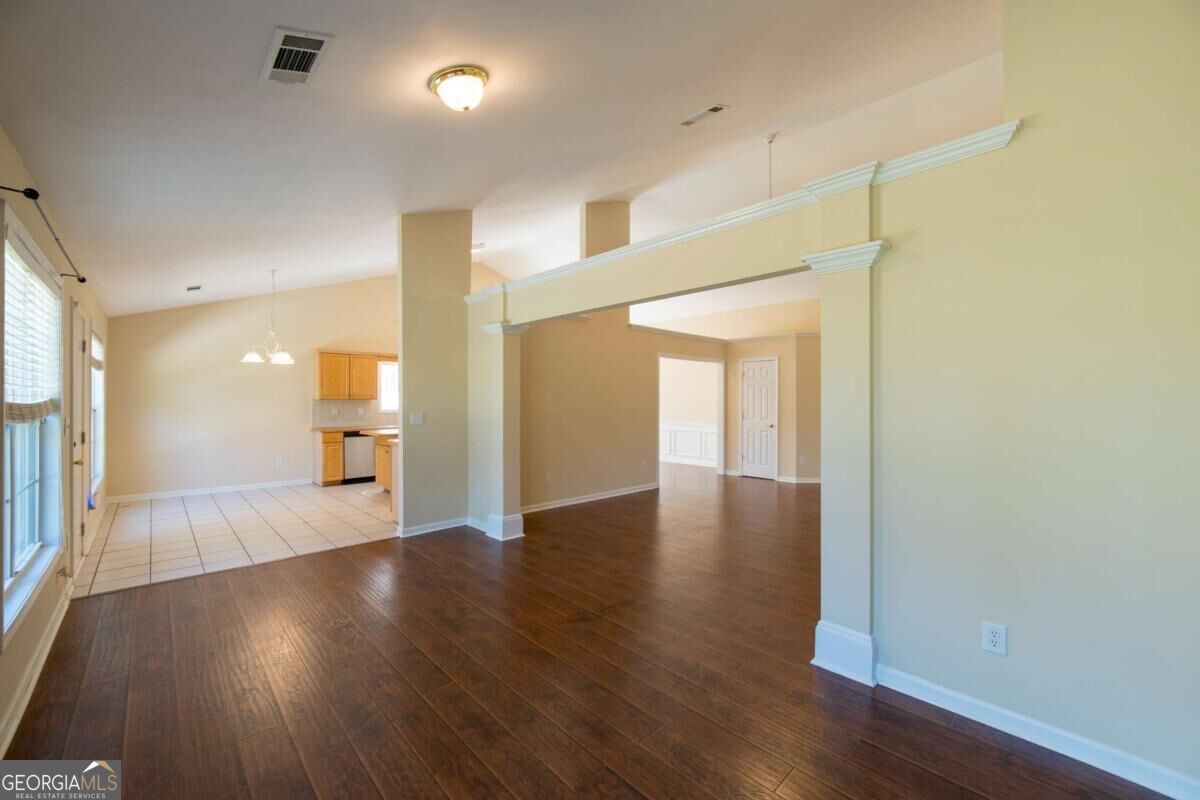 540 Groveland Parkway Property Photo 16