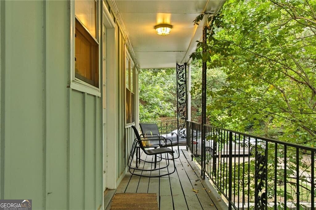 986 Greenwood Avenue Ne # 6 Property Photo 3