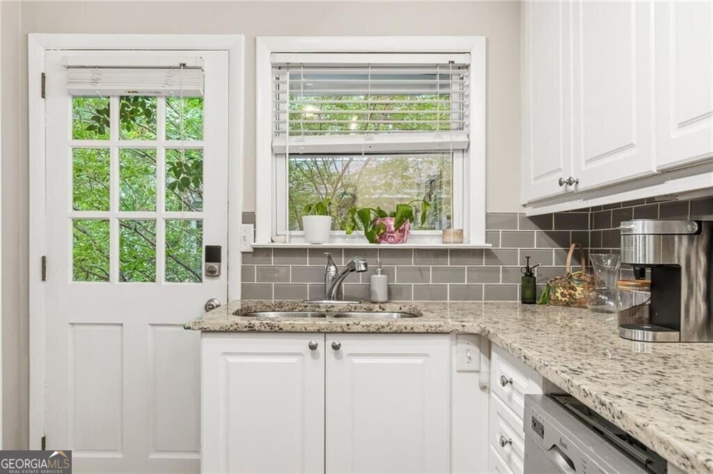 986 Greenwood Avenue Ne # 6 Property Photo 8