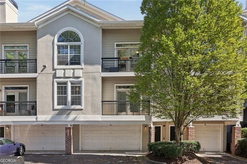 4254 River Green Drive Nw # 611 Property Photo 1