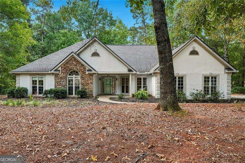 4230 Creekwood Drive Property Photo 2
