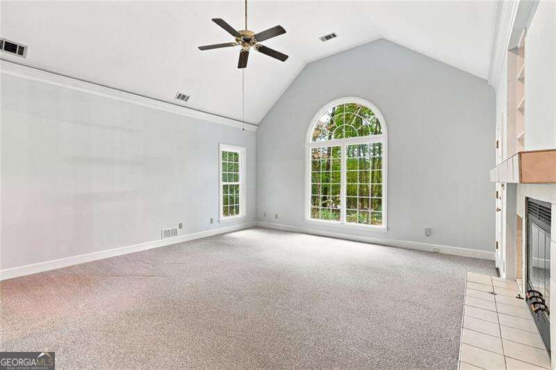 4230 Creekwood Drive Property Photo 10