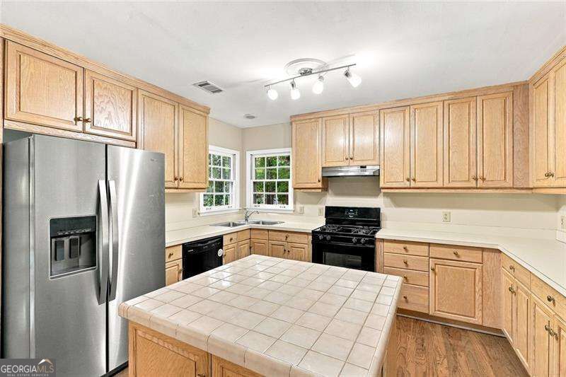 4230 Creekwood Drive Property Photo 13
