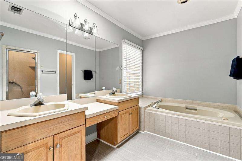 4230 Creekwood Drive Property Photo 25