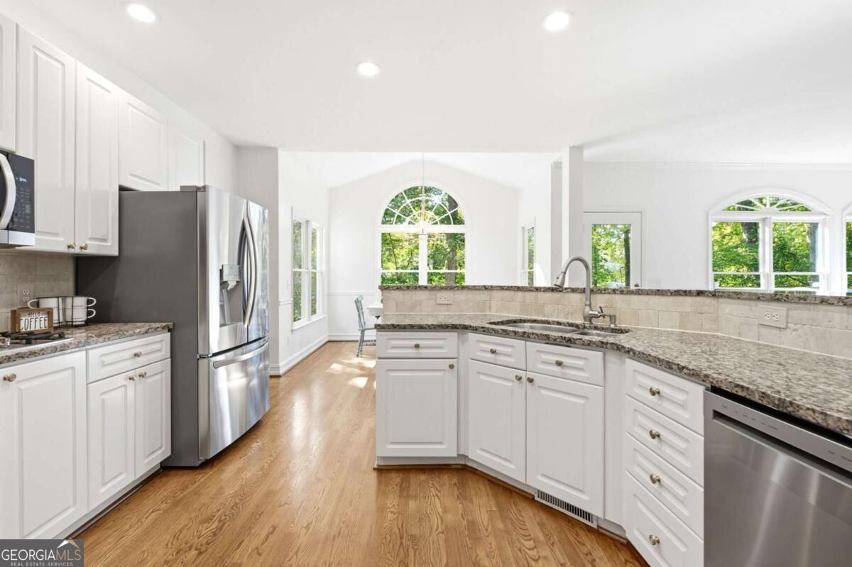 805 Dockbridge Way Property Photo 23