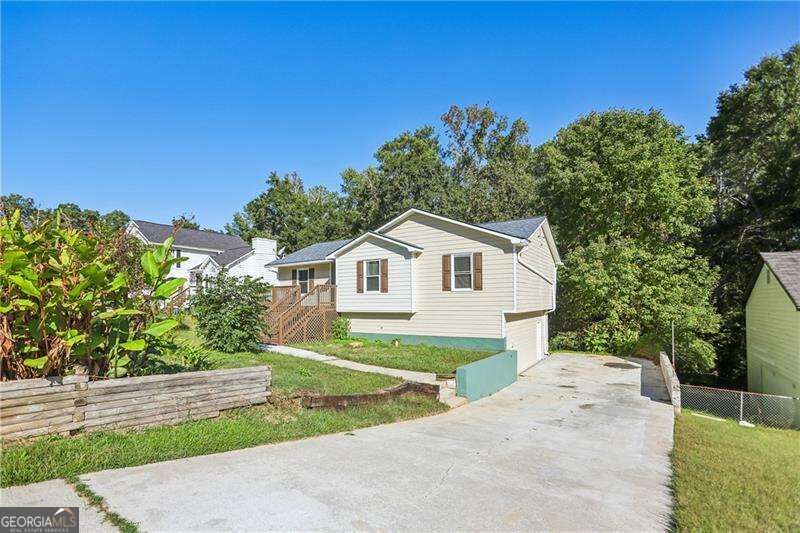 6839 Silver Maple Drive Property Photo 1
