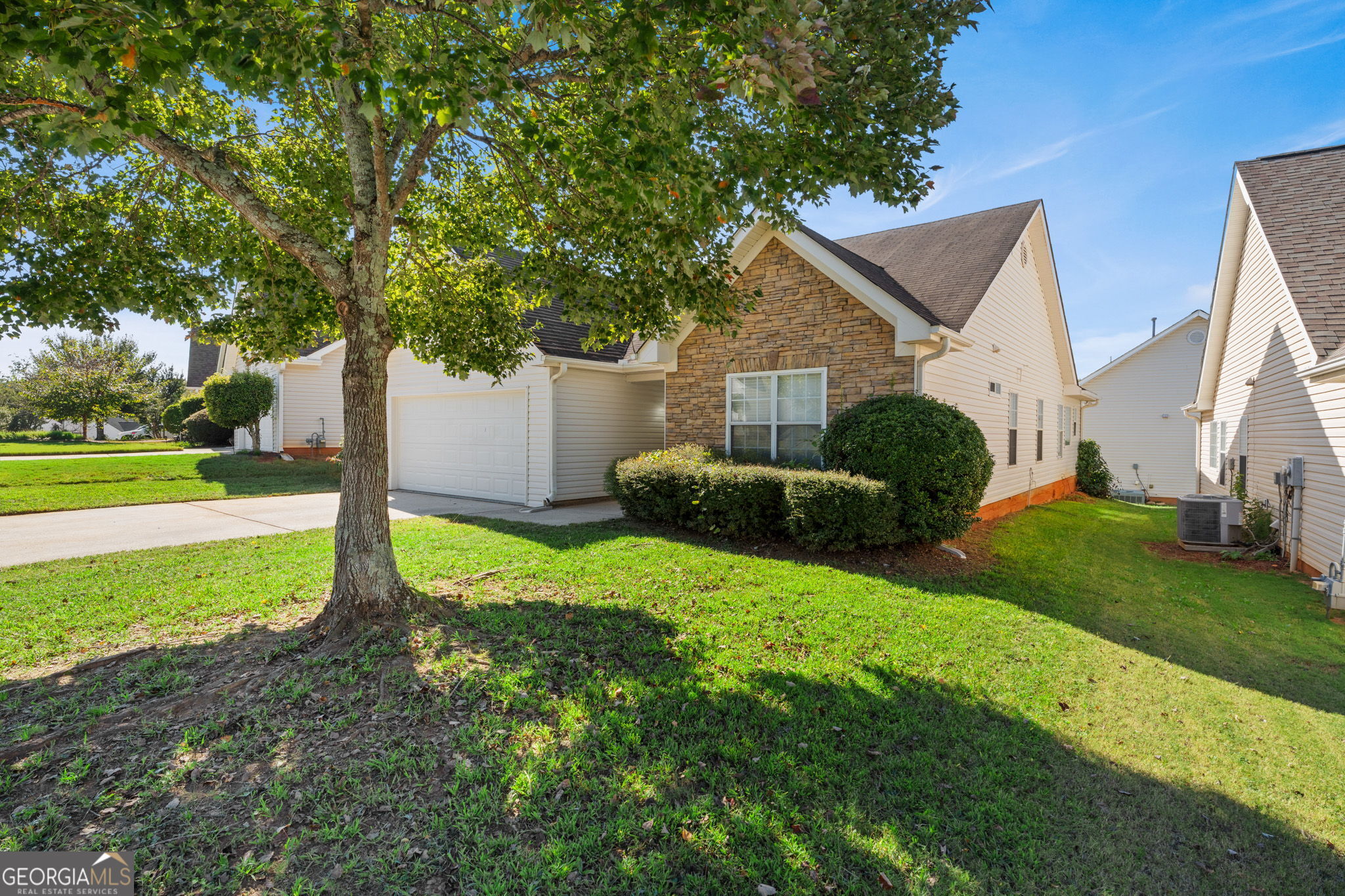 95 Collins Trace Property Photo 36
