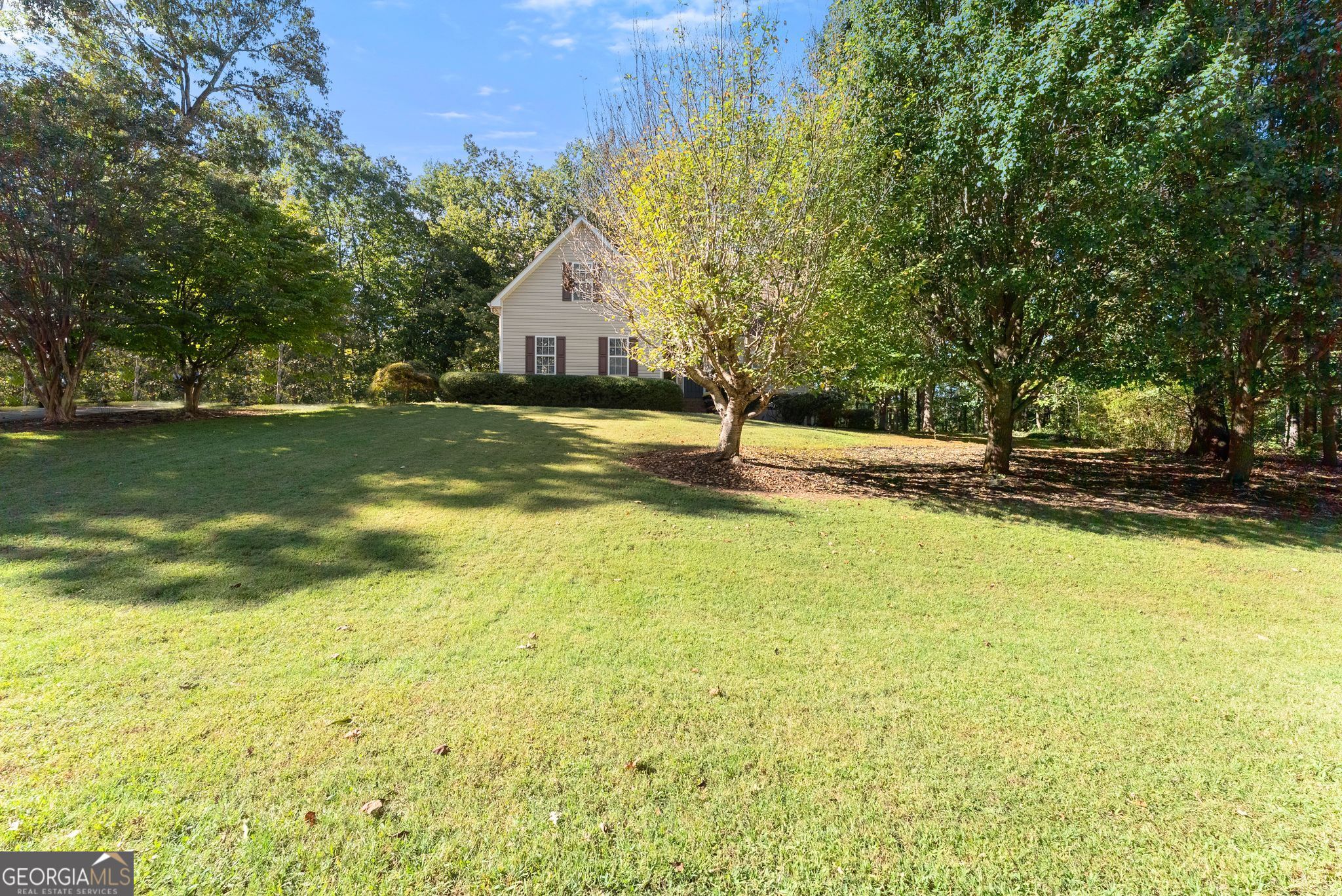 115 Tall Oaks Drive Property Photo 3