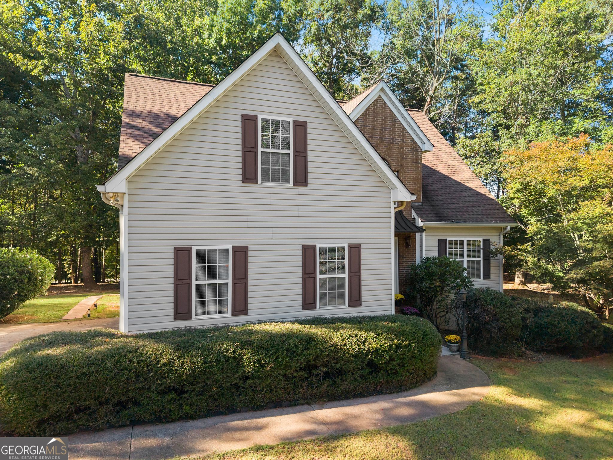 115 Tall Oaks Drive Property Photo 4