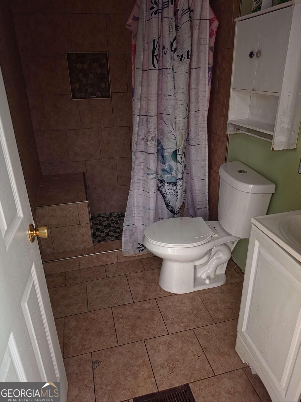 244 Greentree Trail Property Photo 8