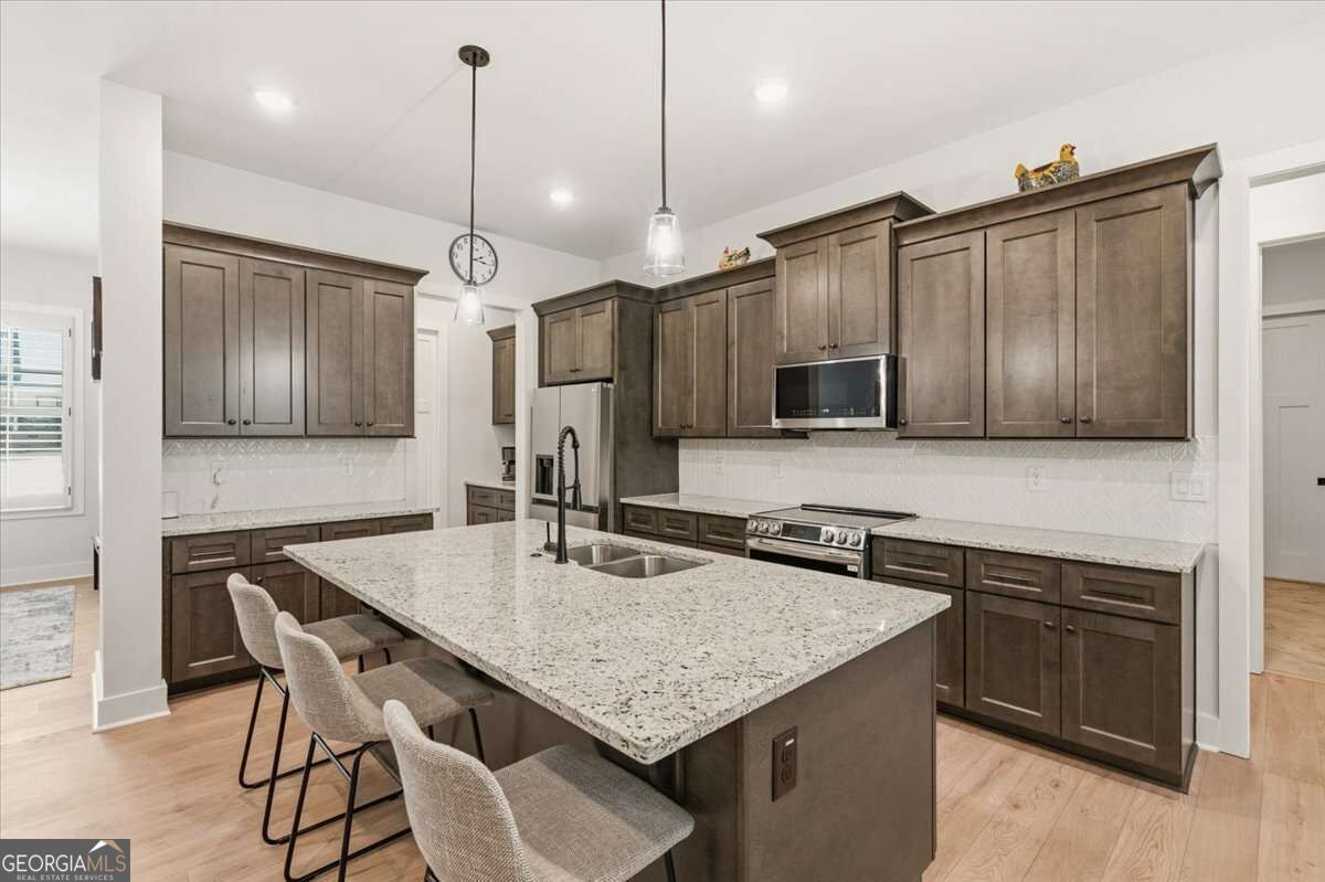 2 Everwood Court Se Property Photo 10
