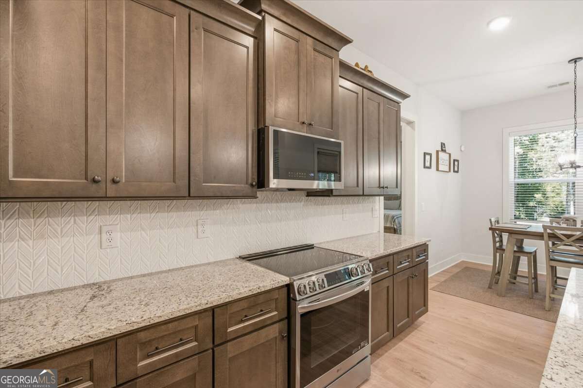 2 Everwood Court Se Property Photo 12