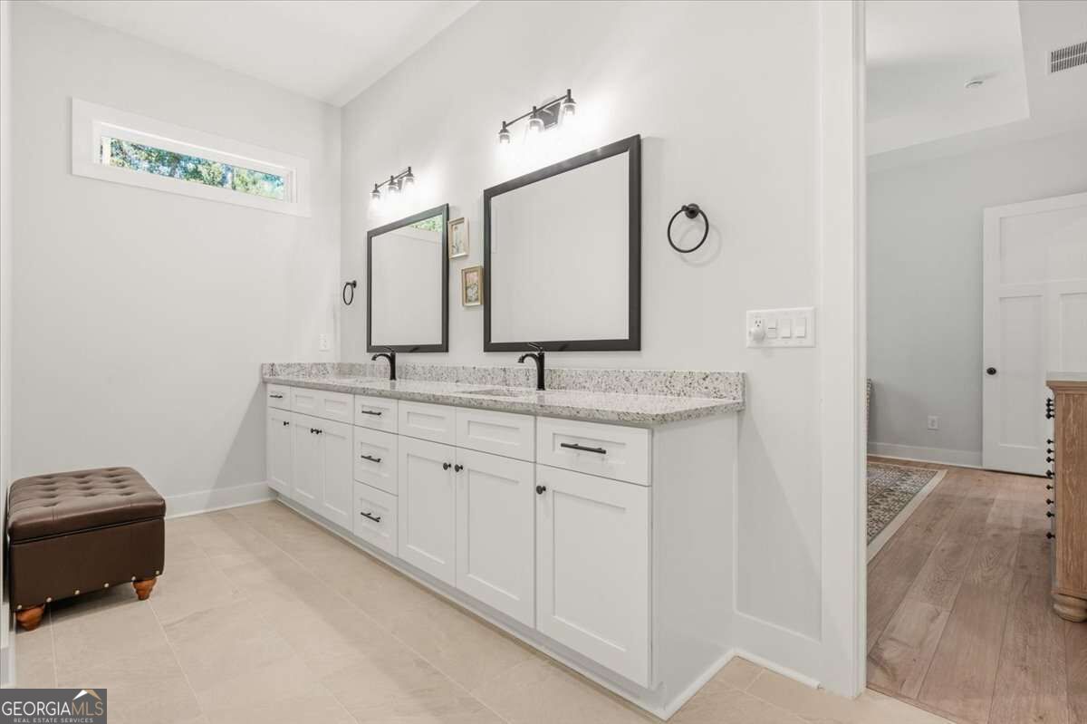 2 Everwood Court Se Property Photo 17