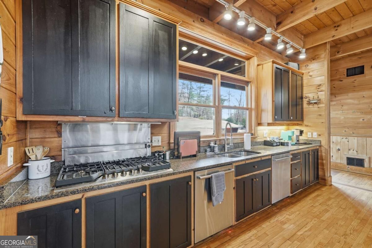 153 Riverview Circle Property Photo 21
