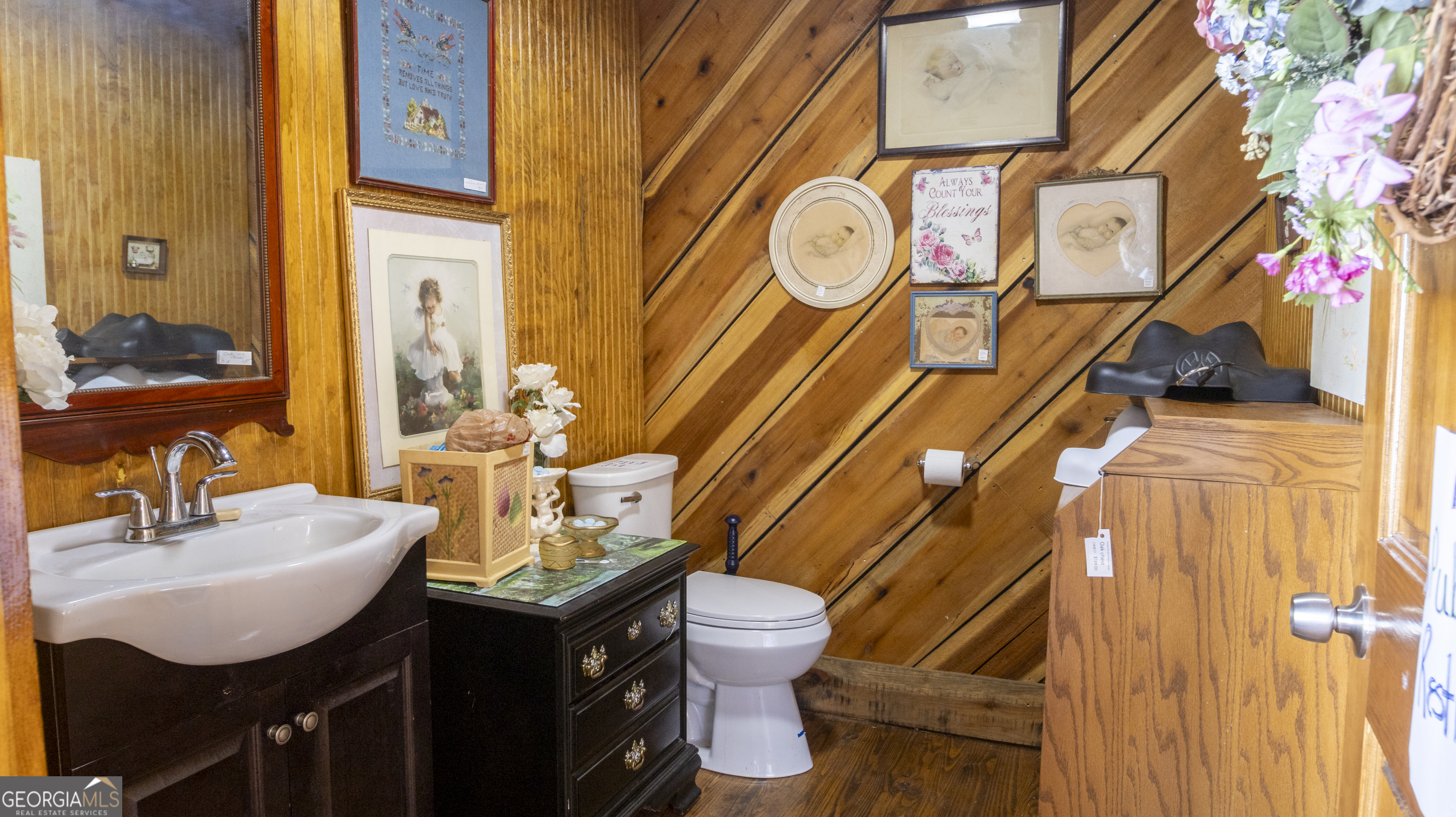18109 Main Street Property Photo 14