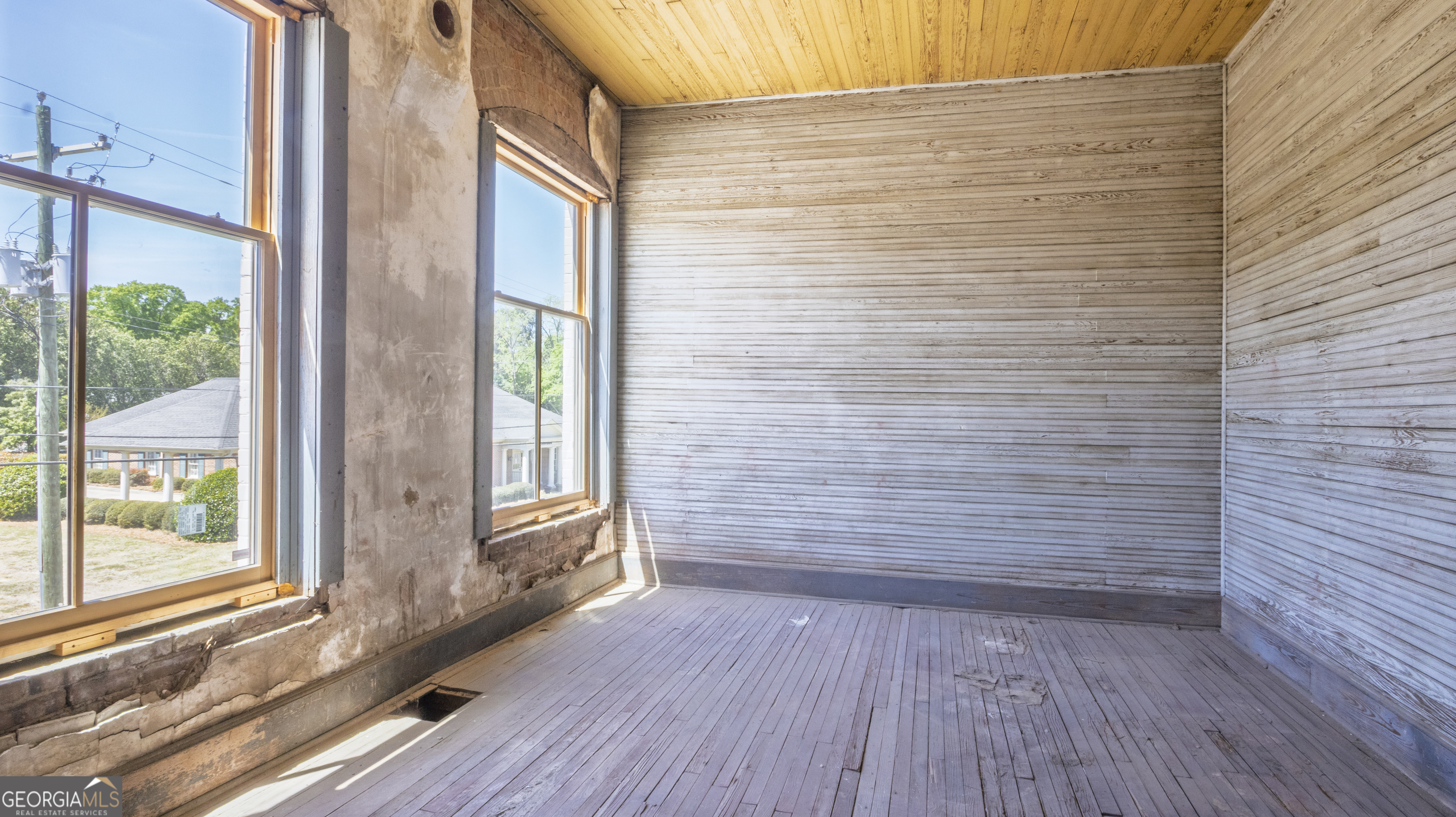 18109 Main Street Property Photo 31