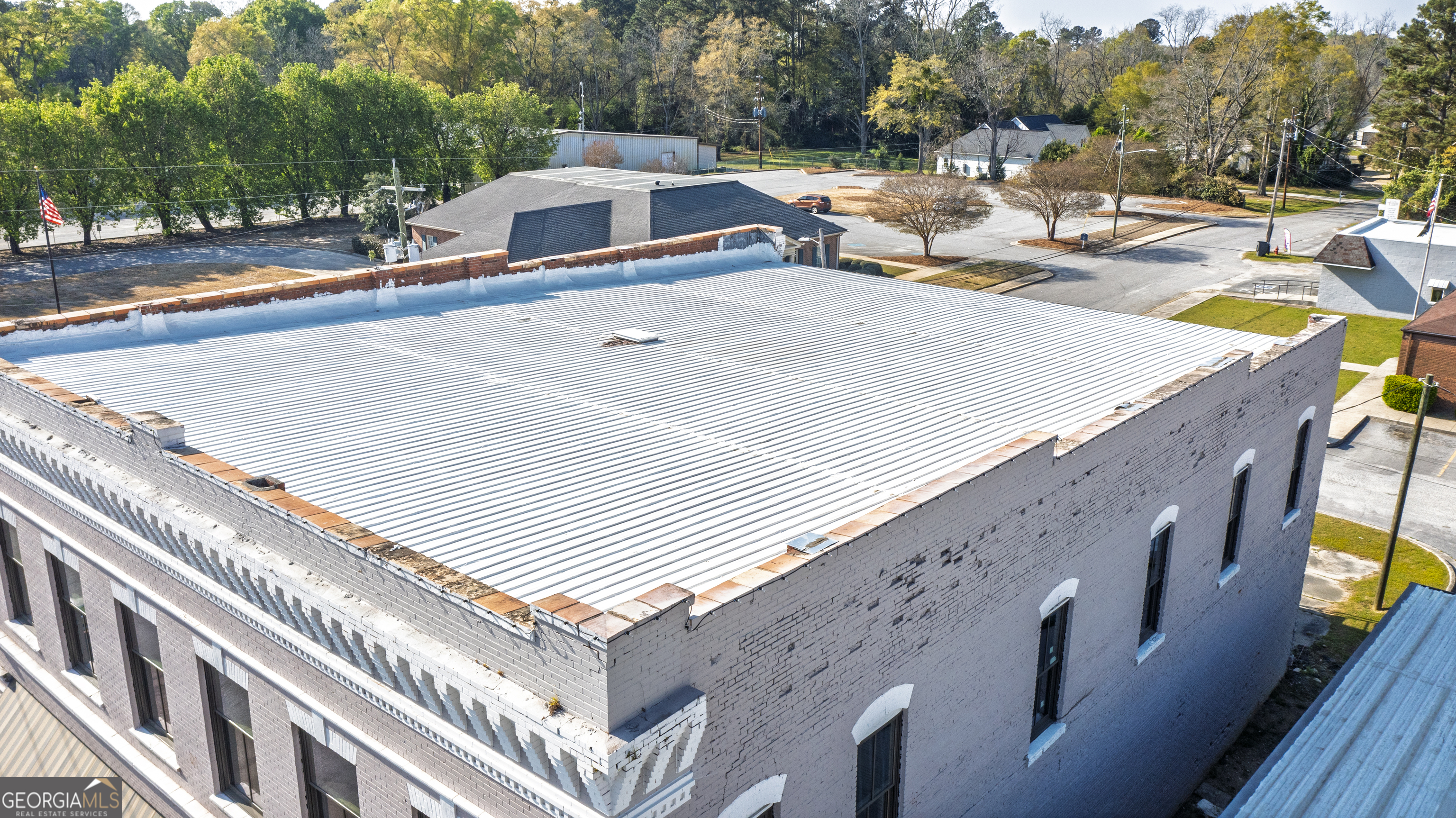 18109 Main Street Property Photo 40
