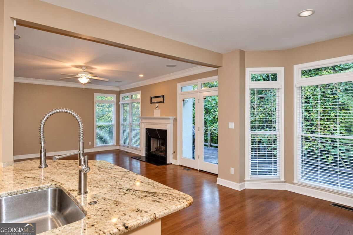 2030 Lenox Cove Circle Property Photo 8